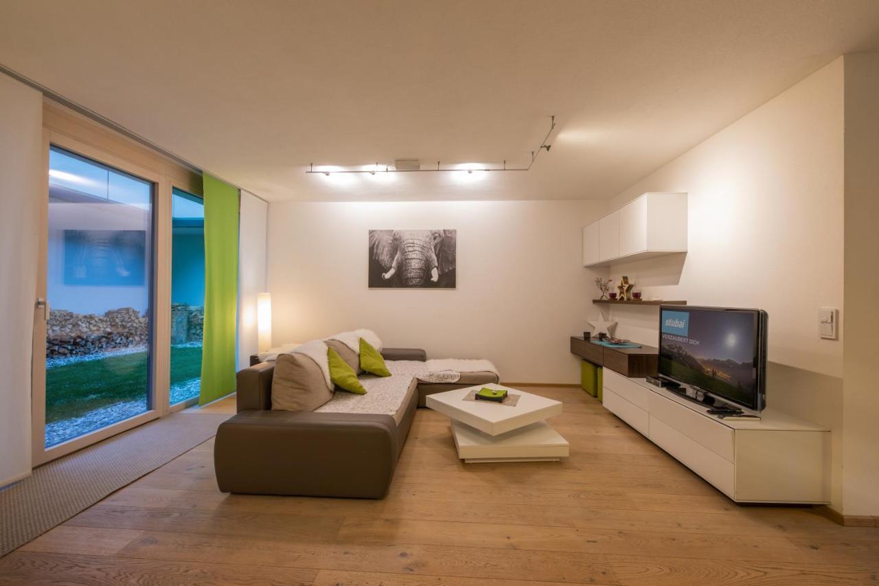 Ferienwohnung Robi Fulpmes Exterior photo